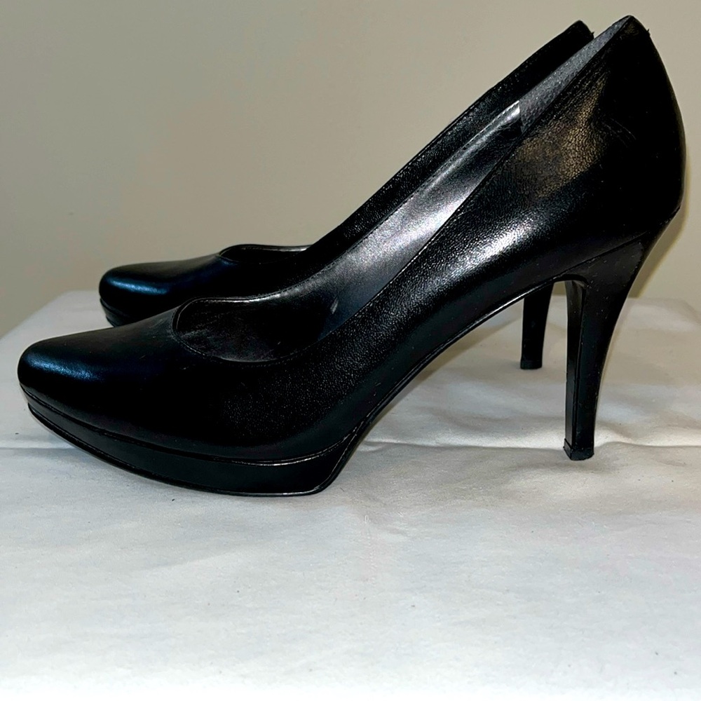 Nine West Leather Pump, size 6.5
